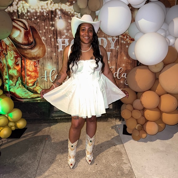 Fashion Nova White Dress - Picture 5 of 6